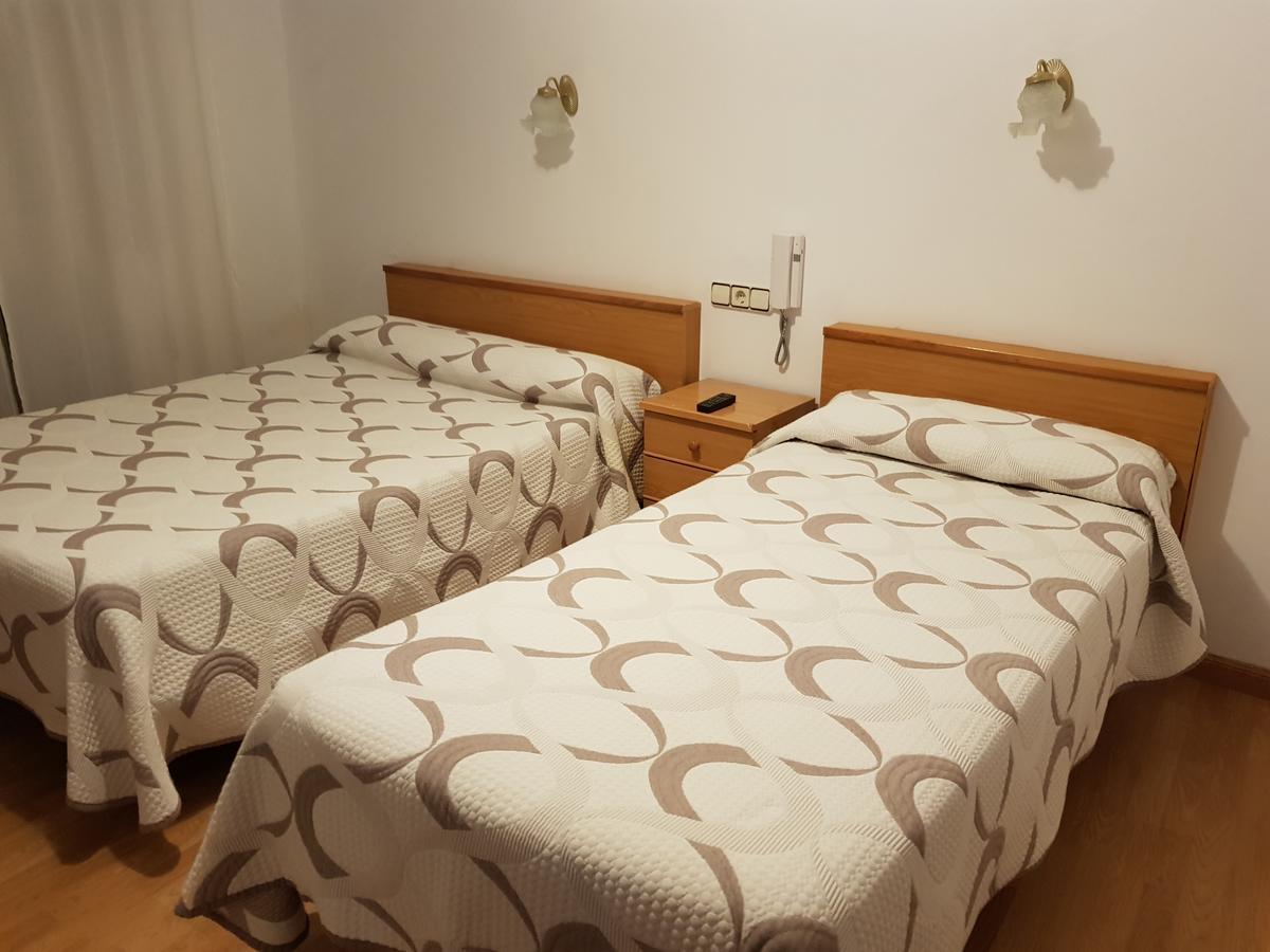 Pension Oria Luarca Eksteriør billede